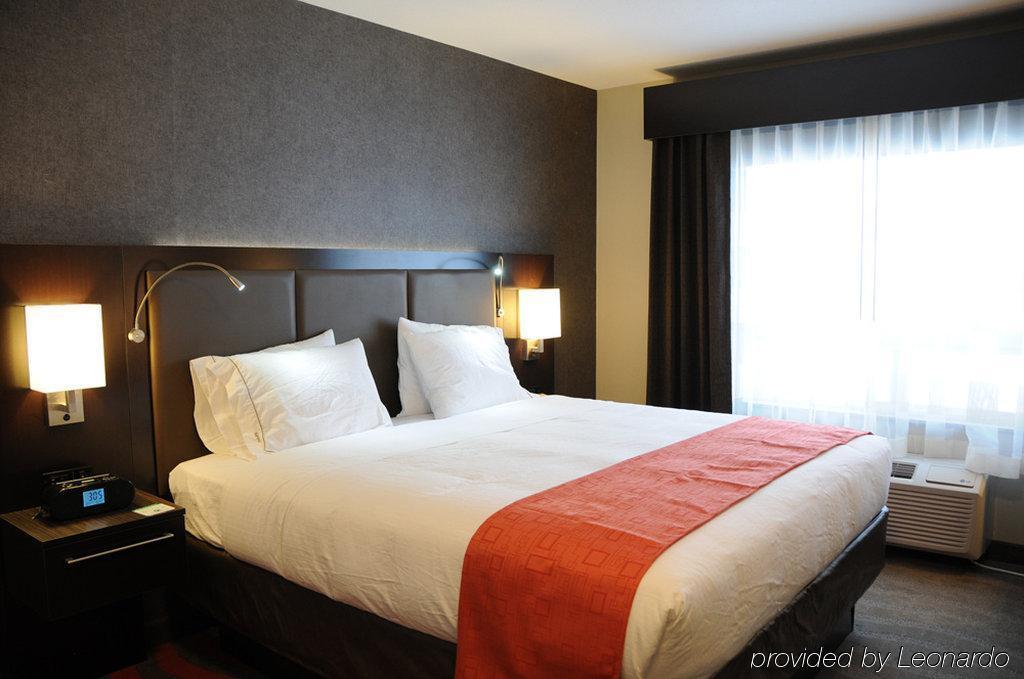 Chateau Inn & Suites Bonnyville Eksteriør bilde