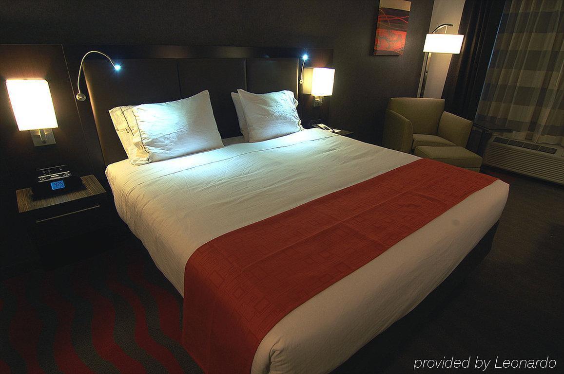 Chateau Inn & Suites Bonnyville Eksteriør bilde