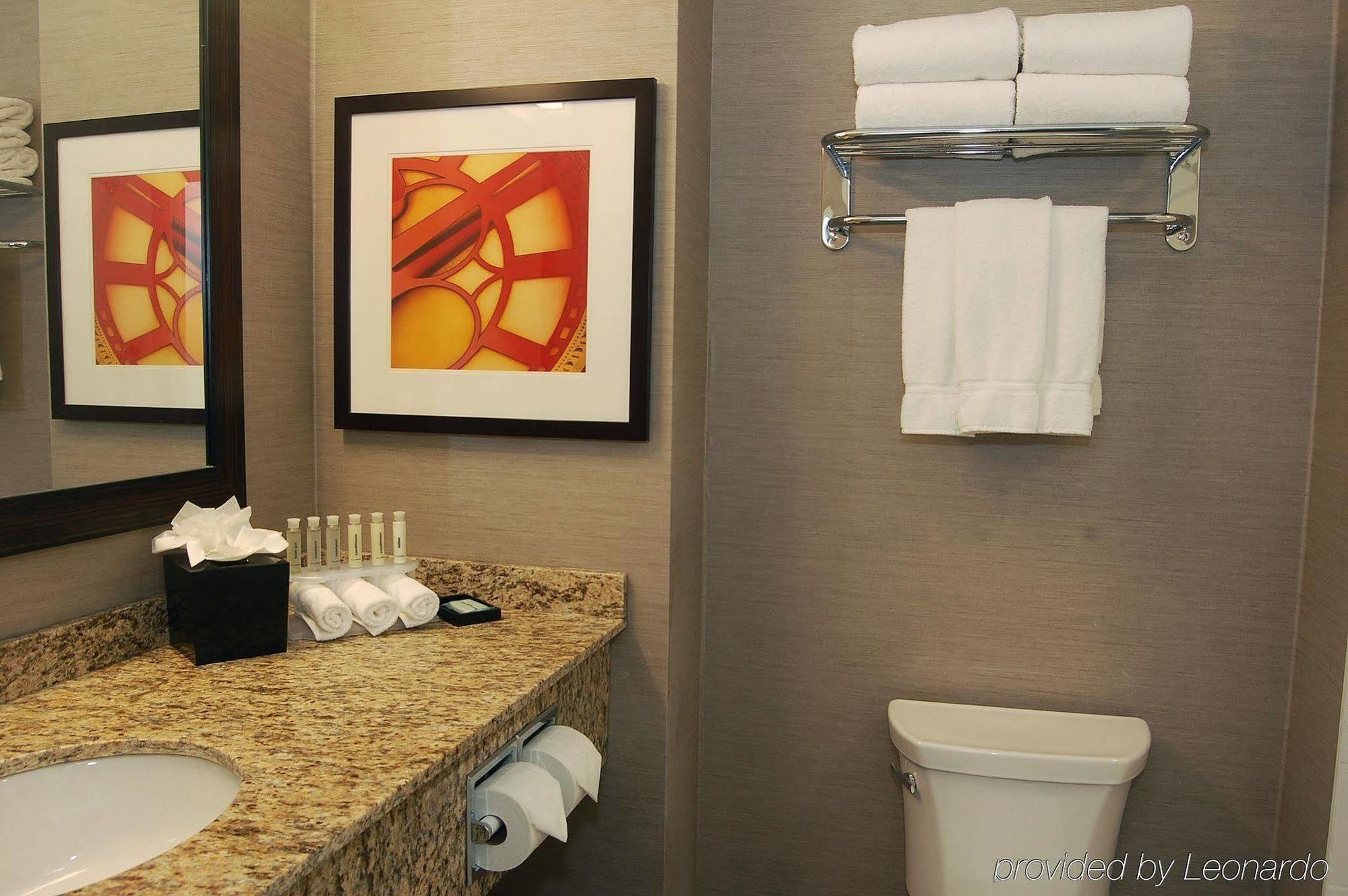 Chateau Inn & Suites Bonnyville Eksteriør bilde